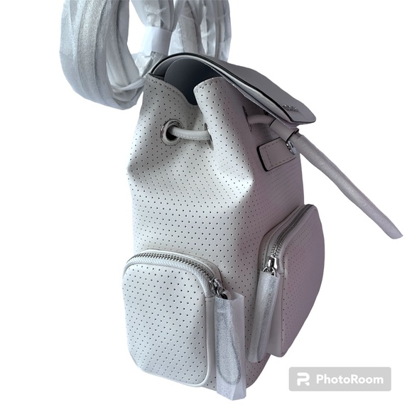 🆕 Michael Kors, medium backpack - Picture 2 of 11